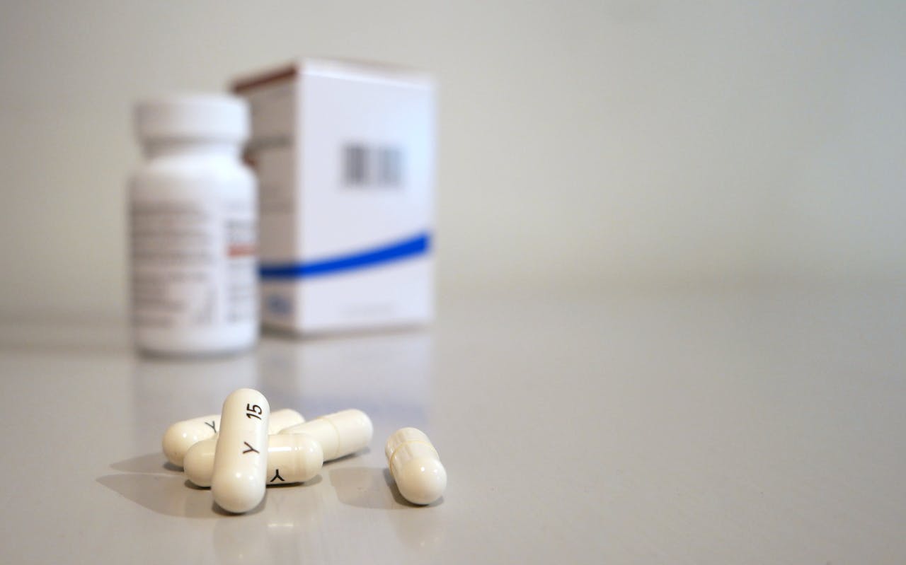 Five Oblong Medication Pills. Photo by Julie Viken by pexels.com