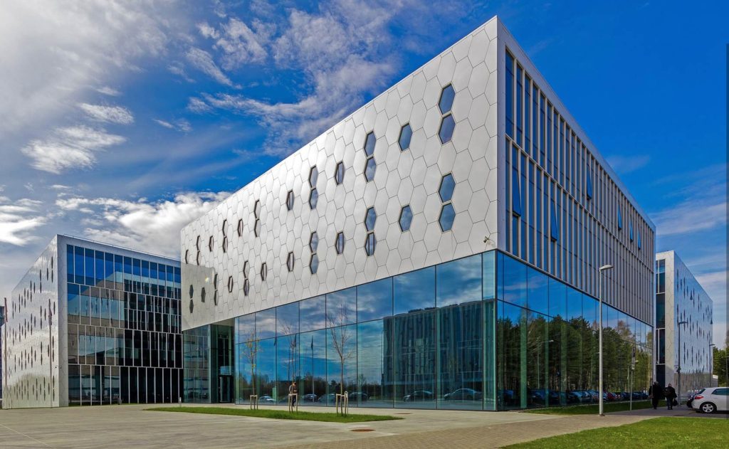Center for Physical Sciences and Technology (FTMC)
