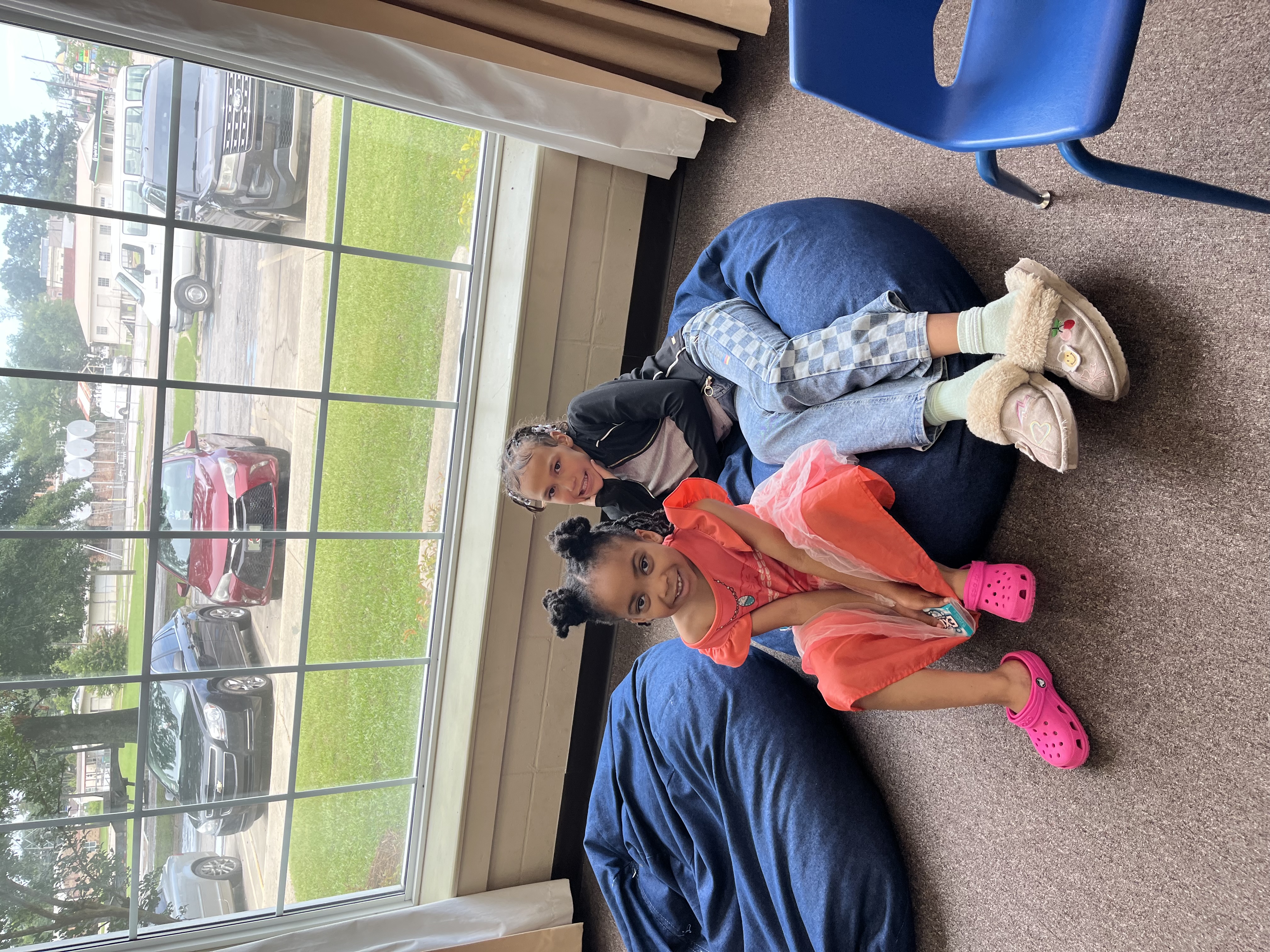 Creating memories, exploring creativity, and learning through hands-on fun at the Newton Library! 🦕🎨📚✨