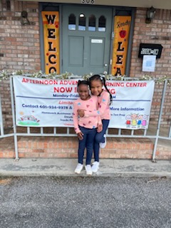 Twin Day Fun: Daciona and Ava Celebrate Newton Homecoming Week 2024!