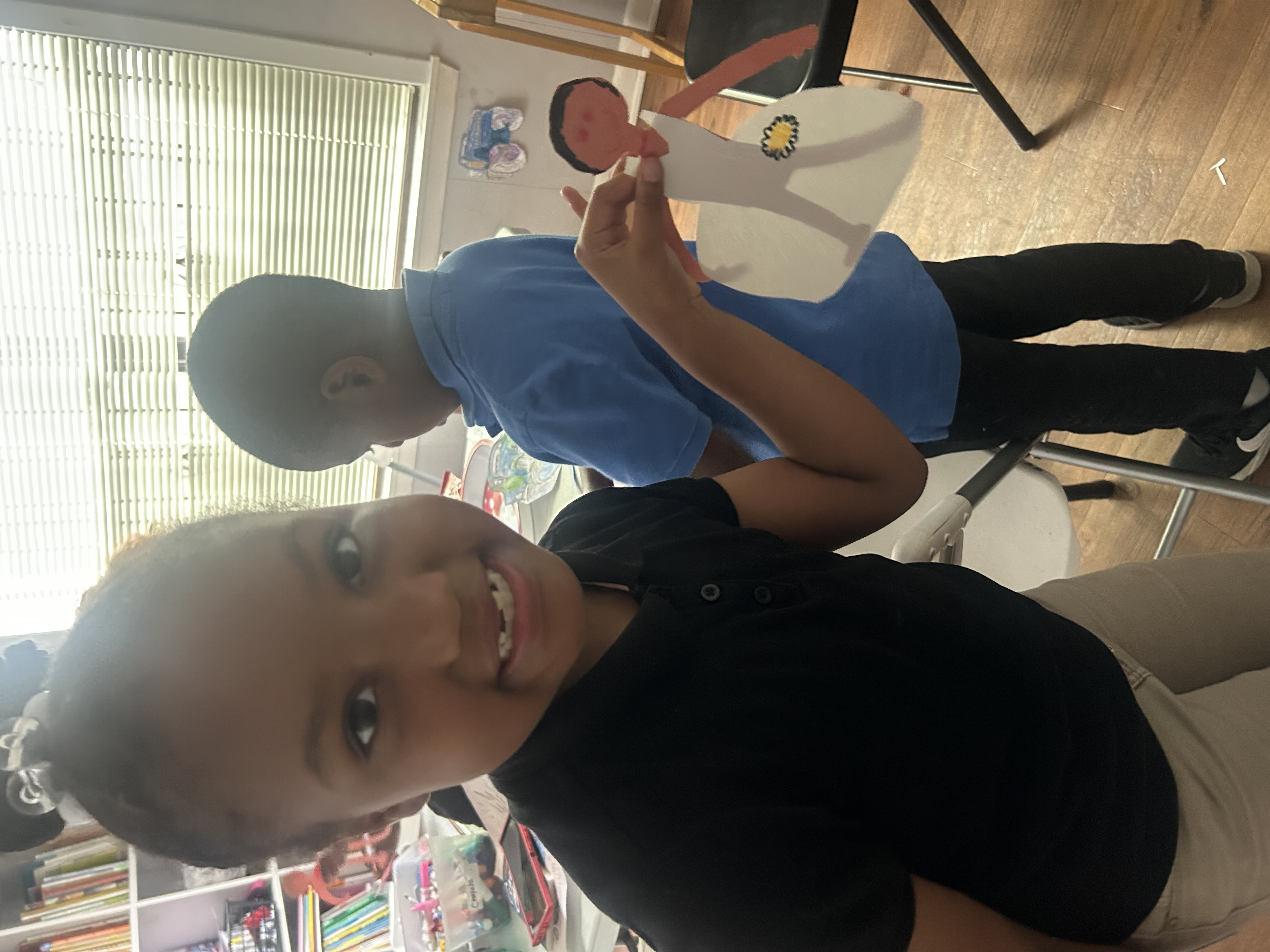 🧵 Paper Doll Designers in Action! 🎨