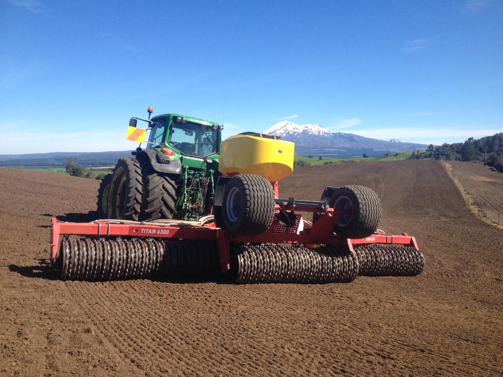 Ag Assist - Contracting Support - Tractors