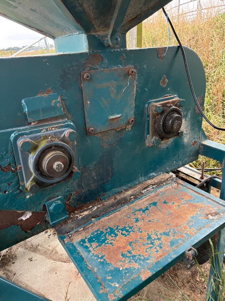 Ag Assist - Grain system for dairy shed