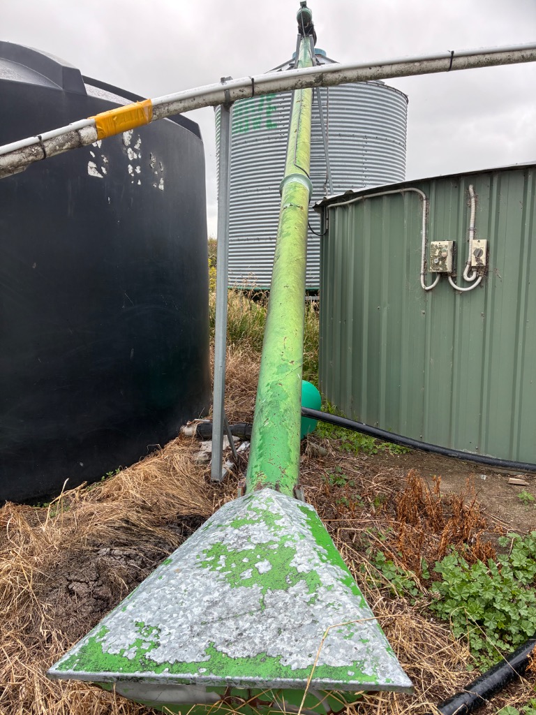 Ag Assist - Grain system for dairy shed