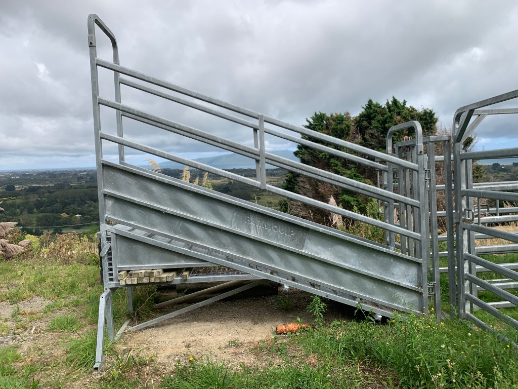 Ag Assist - FARMQUIP Cattle Yards
