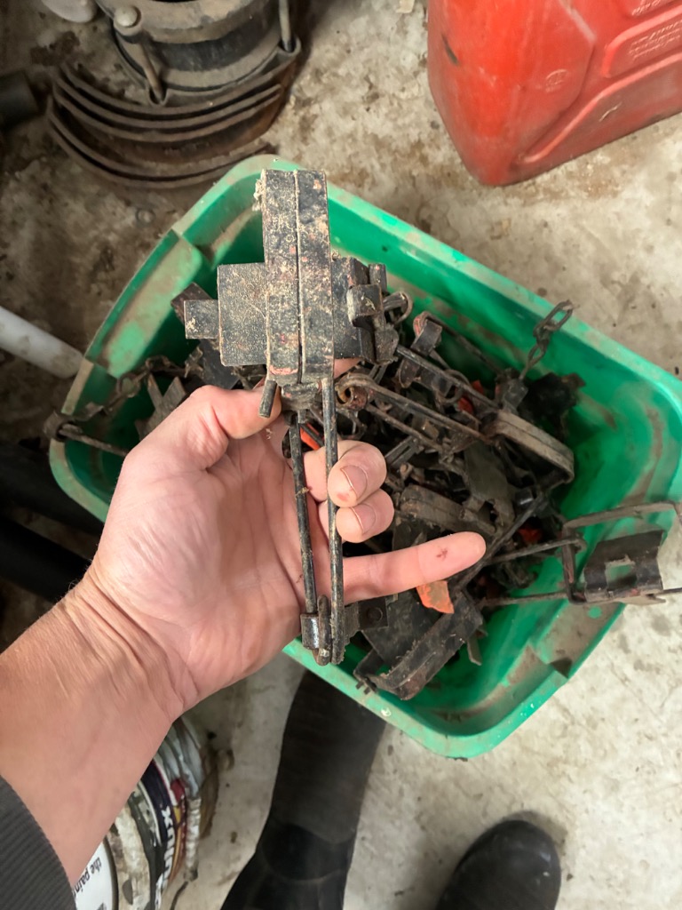 Ag Assist - Leg hold traps