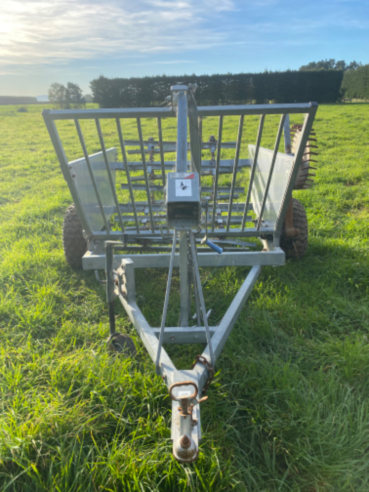 Ag Assist - Giltrap bale buggy