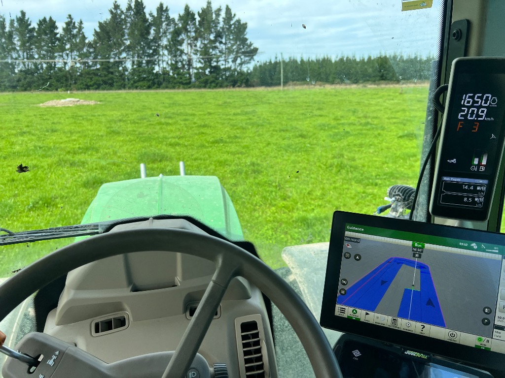 Tractor/Digger operator