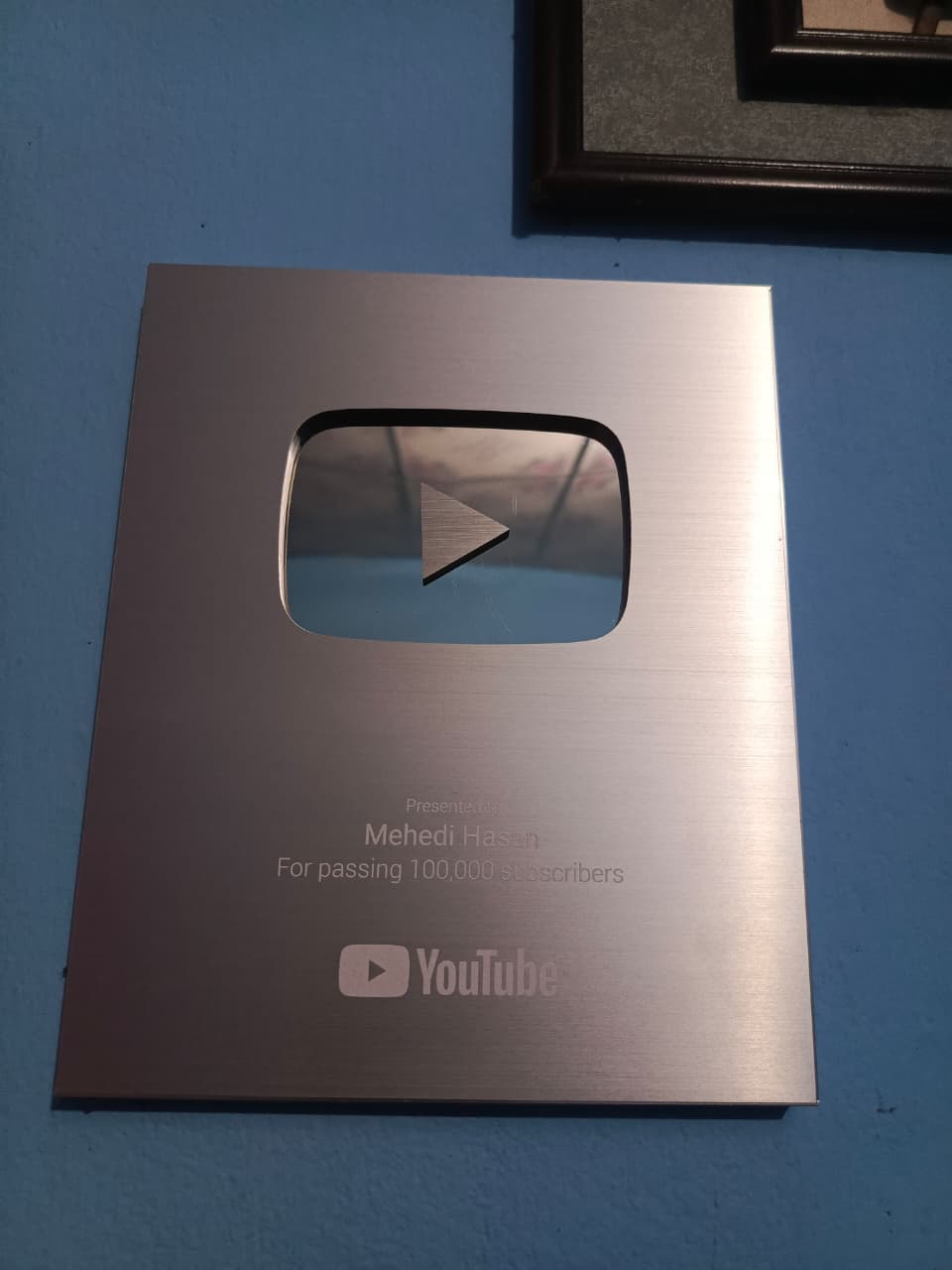 YouTube Play Button 2