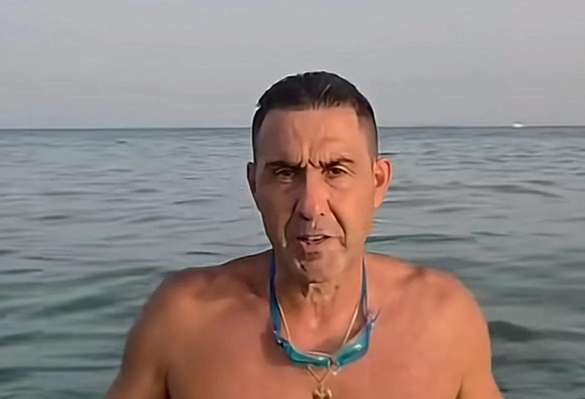 Vannacci rilancia la sfida a Renzi: "Il 17 ottobre in Sardegna, 3 miglia a nuoto più la maratona"