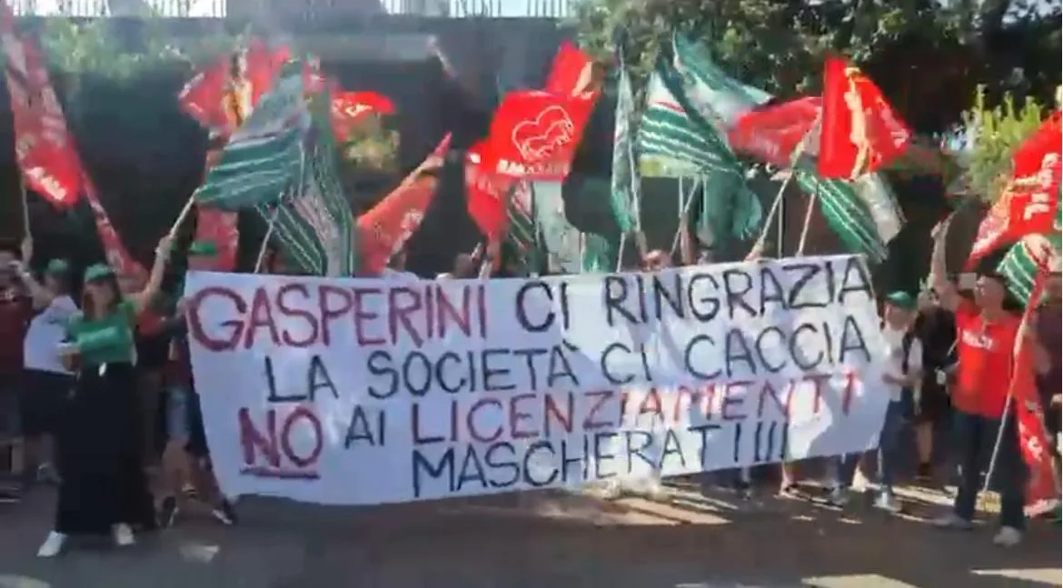 Trigoria, protesta dei dipendenti As Roma dopo i trasferimenti: mobilitazione contro la riorganizzazione aziendale