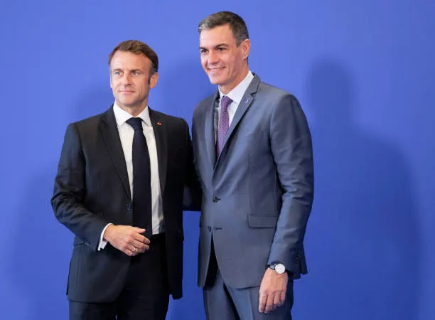 Ceuta, Macron al fianco di Sanchez: pronti aiuti e supporto Frontex