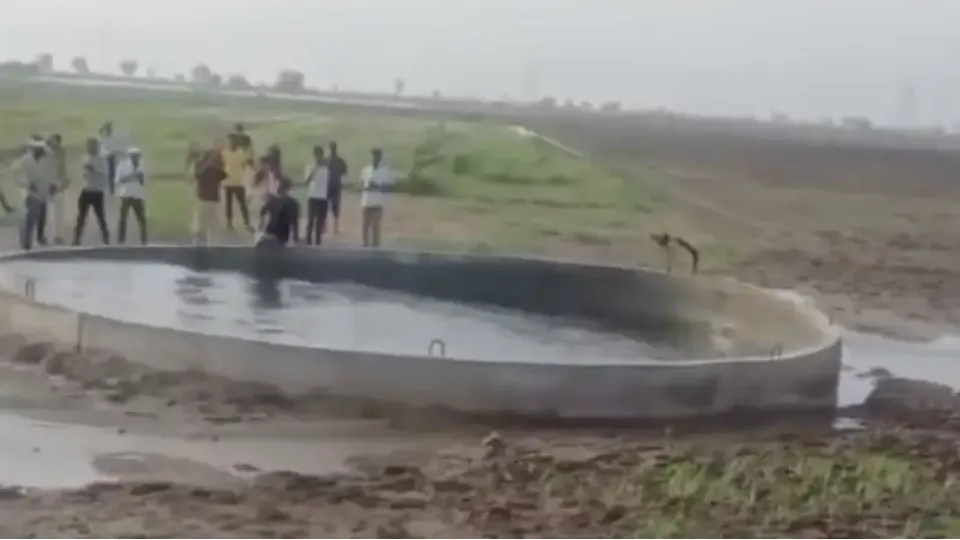 Assurdo in India: l'acqua del pozzo oscilla da sola per giorni. Le paure dei residenti e le possibili spiegazioni