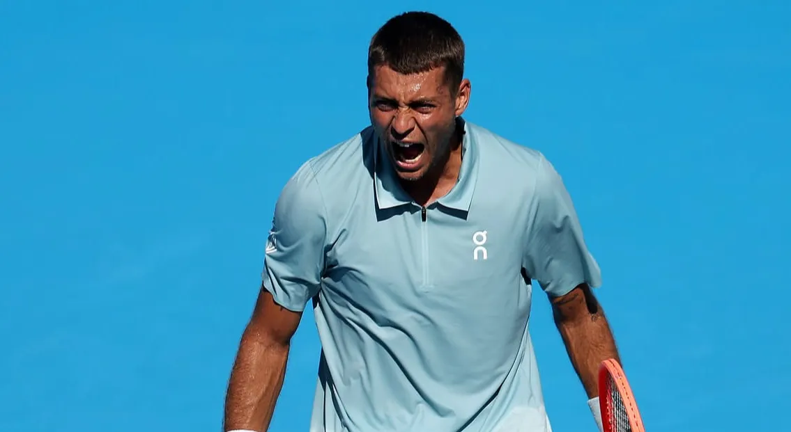 Cincinnati, Cobolli batte Paul in rimonta e vola in semifinale: è la prima volta in un Masters 1000