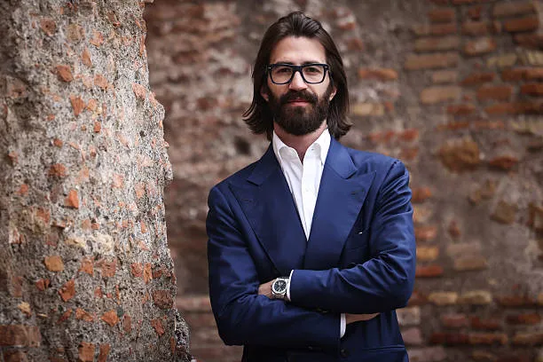 EssilorLuxottica, Leonardo Maria Del Vecchio si dimette dai ruoli operativi per nuove sfide d'impresa