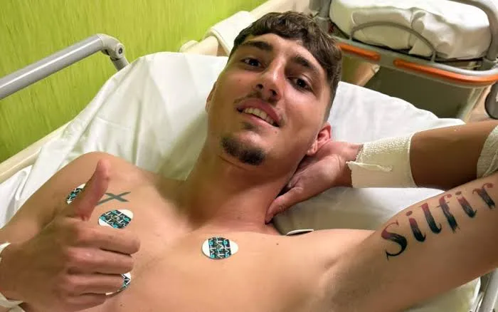 Paura durante Juve Stabia-Pisa, Bozhinov si accascia in campo: soccorso dopo un malore