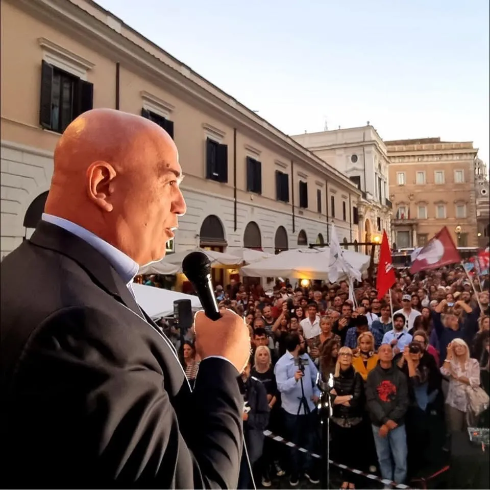 Sardegna, strappo in Futuro Nazionale: 500 iscritti lasciano e passano a Italia Domani di Marco Rizzo