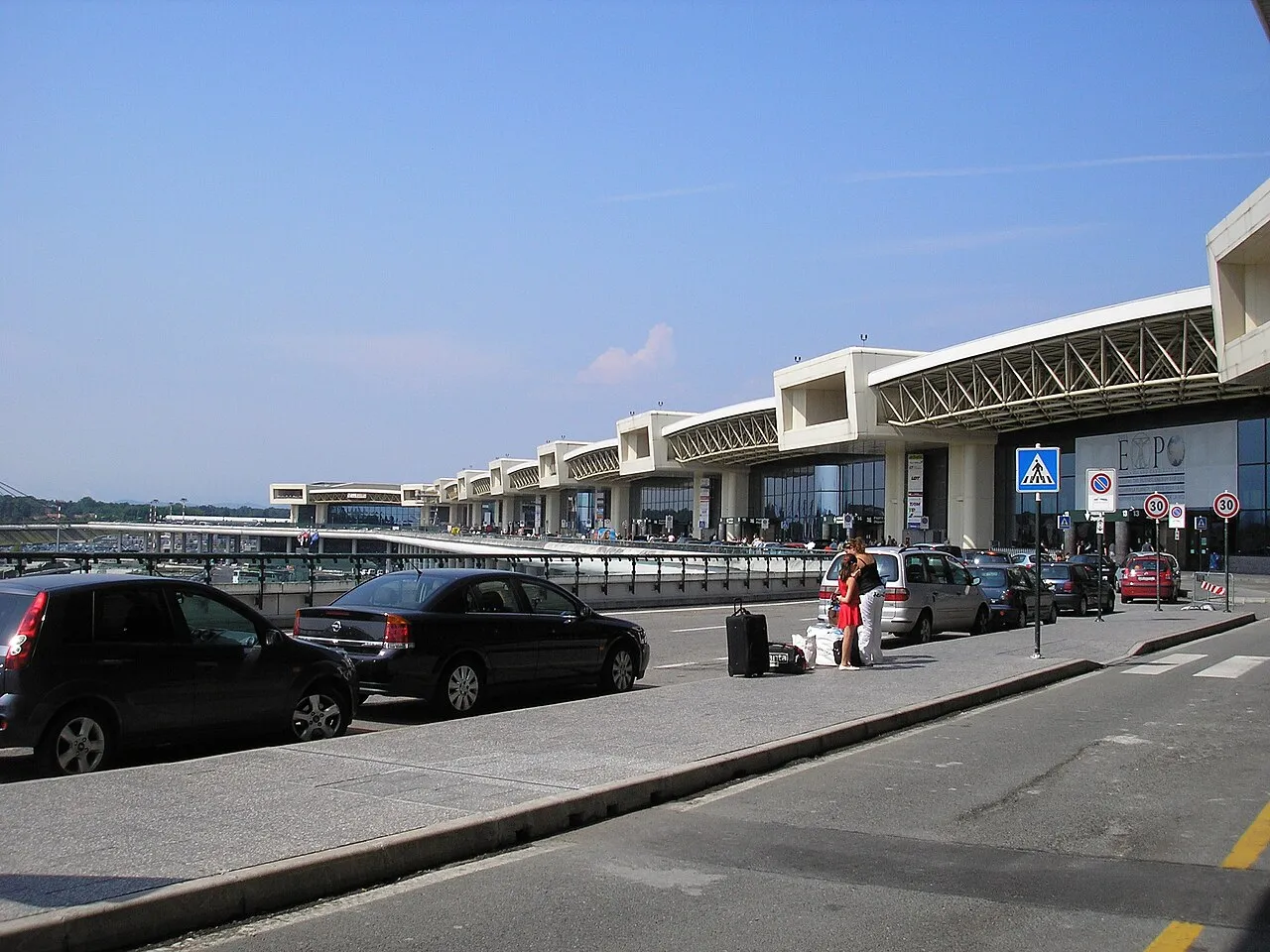 Malpensa cambia nome e ricorda Berlusconi, Salvini presente alla cerimonia