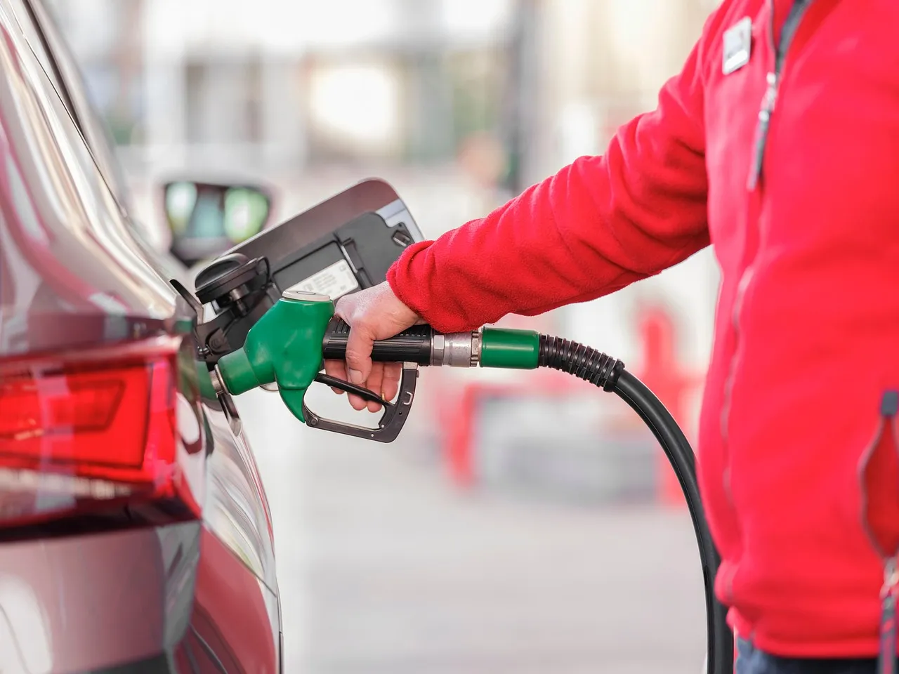 Carburanti, Fegica: «È ridicolo immaginare che lo speculatore sia il benzinaio»