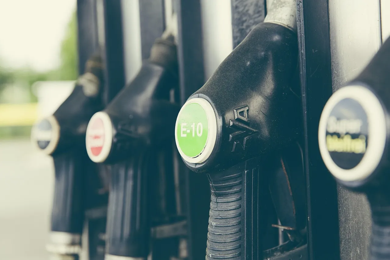 Carburanti, sconti e distributori in difficoltà: Faib e Fegica propongono un nuovo price cap