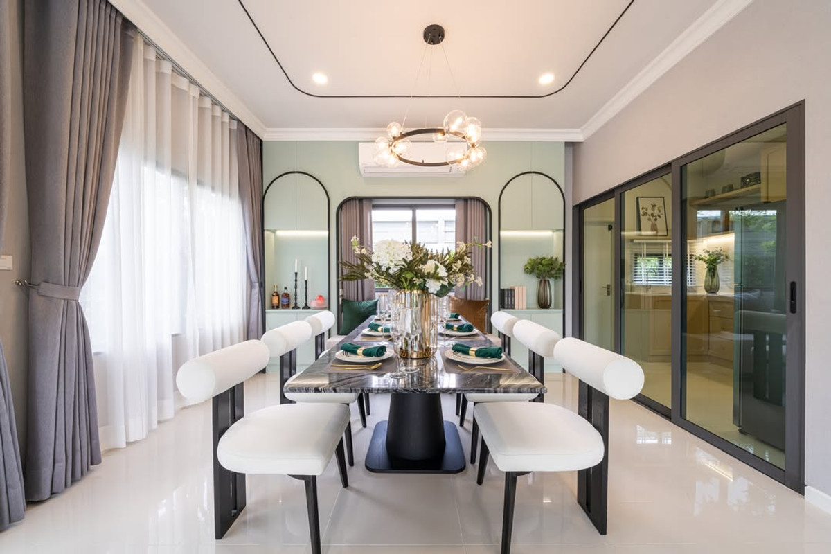 Grand Britania Rama 9 - Krungthep Kreetha