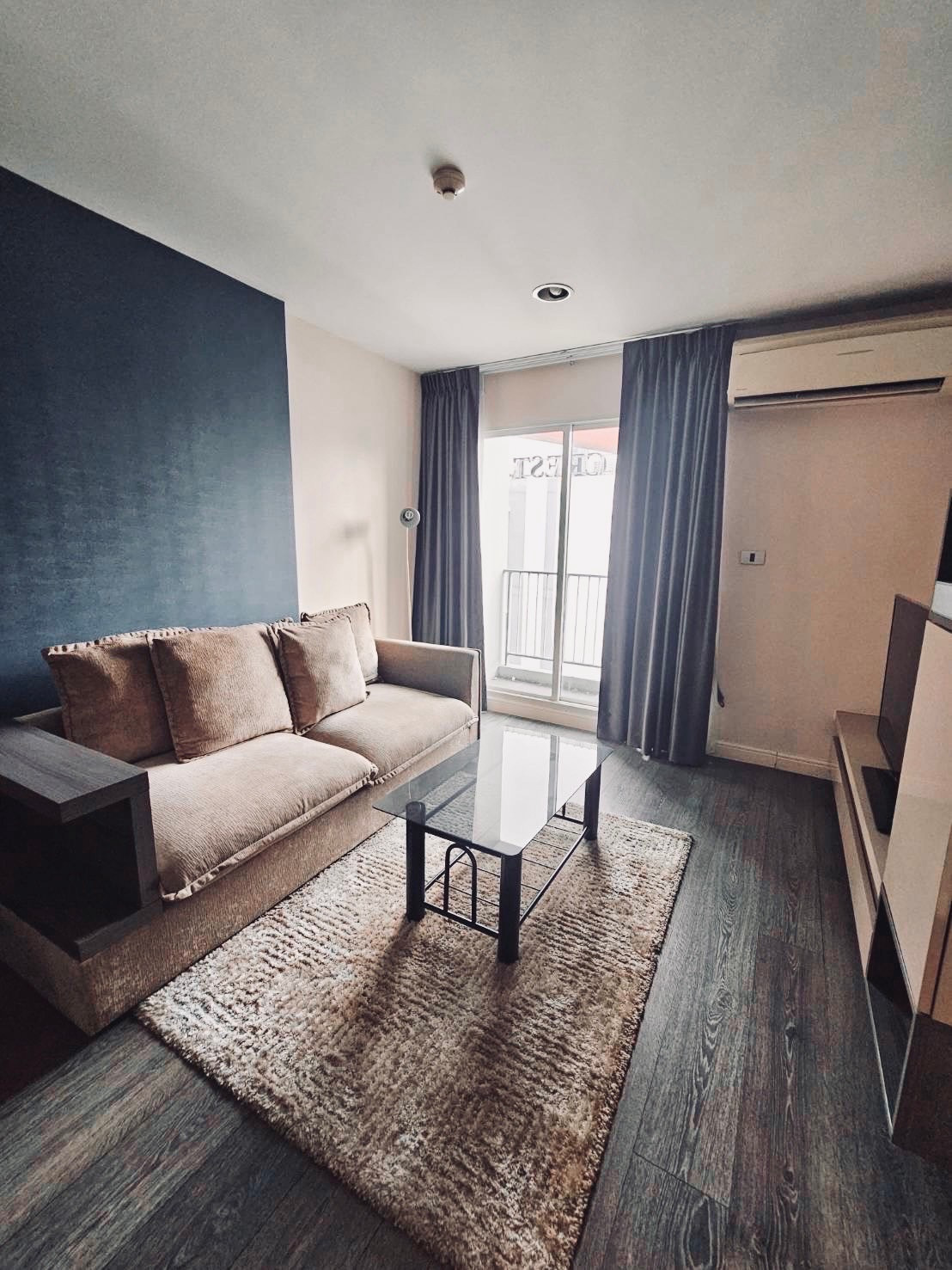 1-Bed Condo for Rent at The Crest Sukhumvit 49