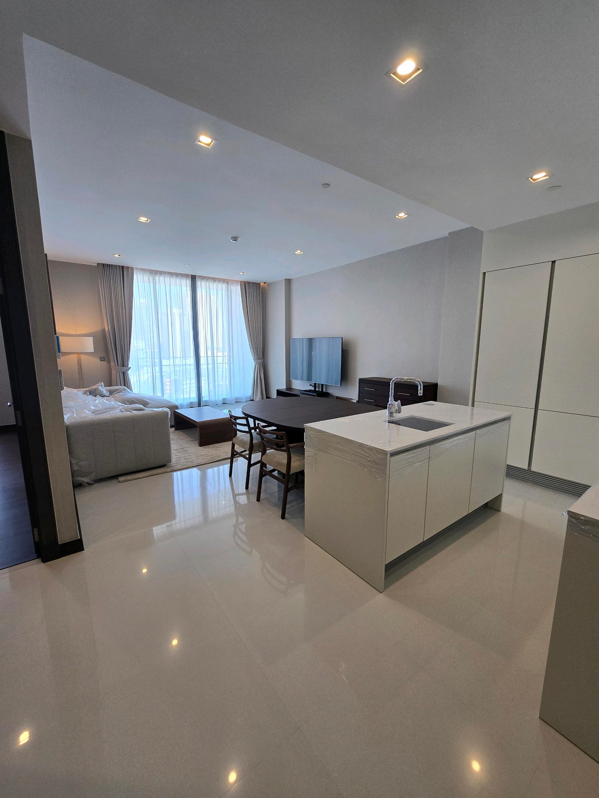 Q1 Sukhumvit Condo