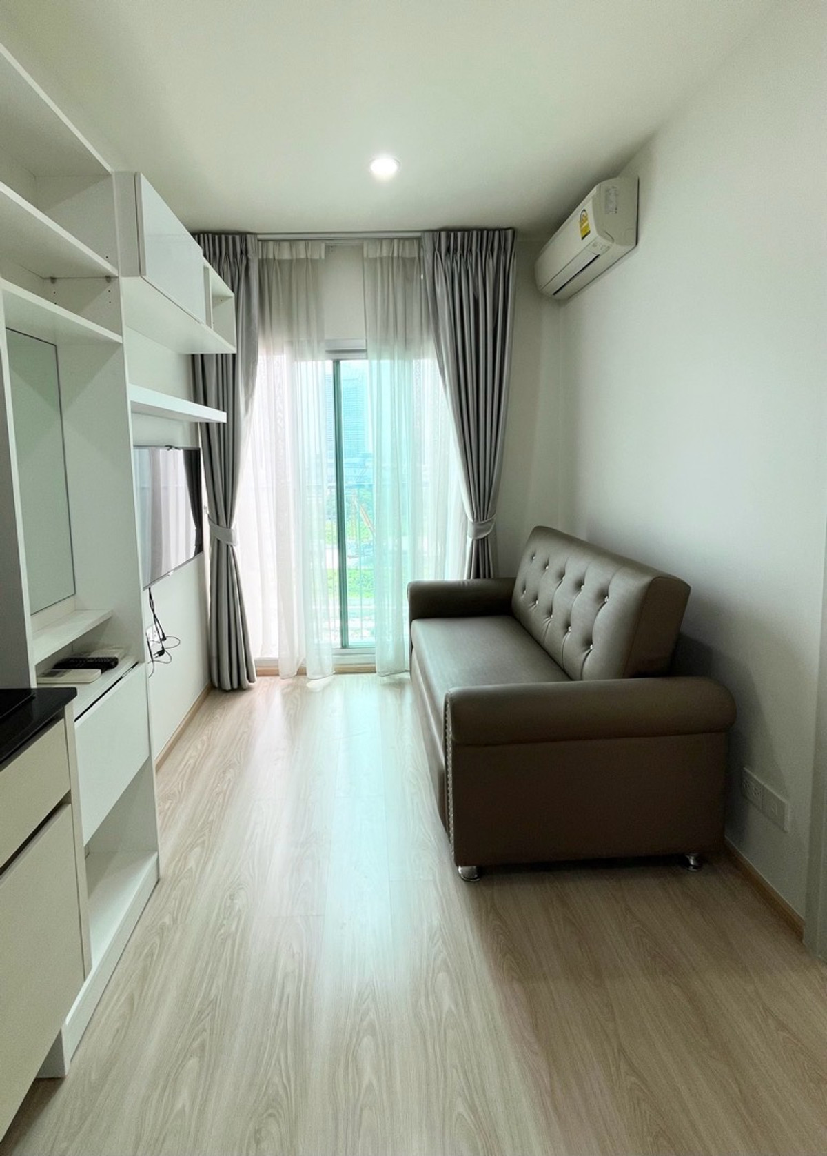 Noble Revolve Ratchada 1