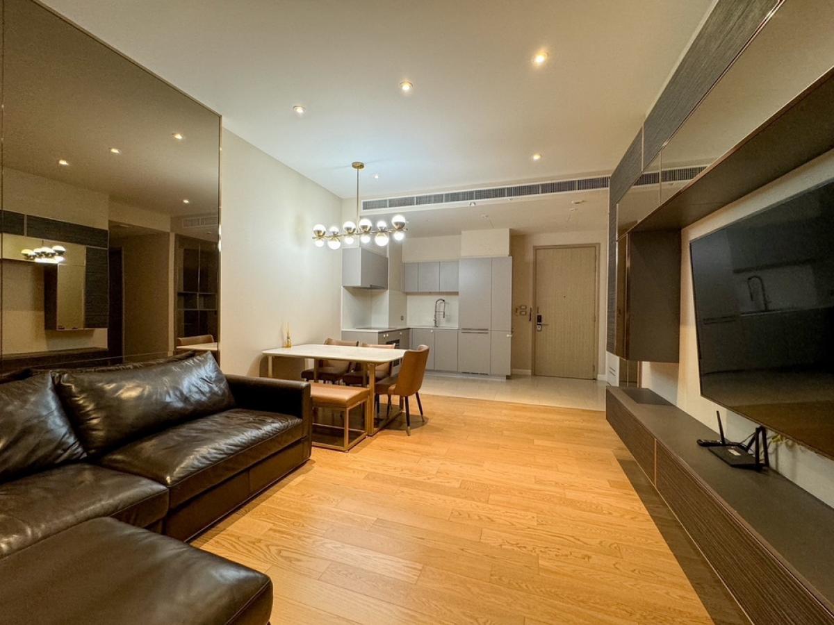 Magnolias Waterfront Residences 