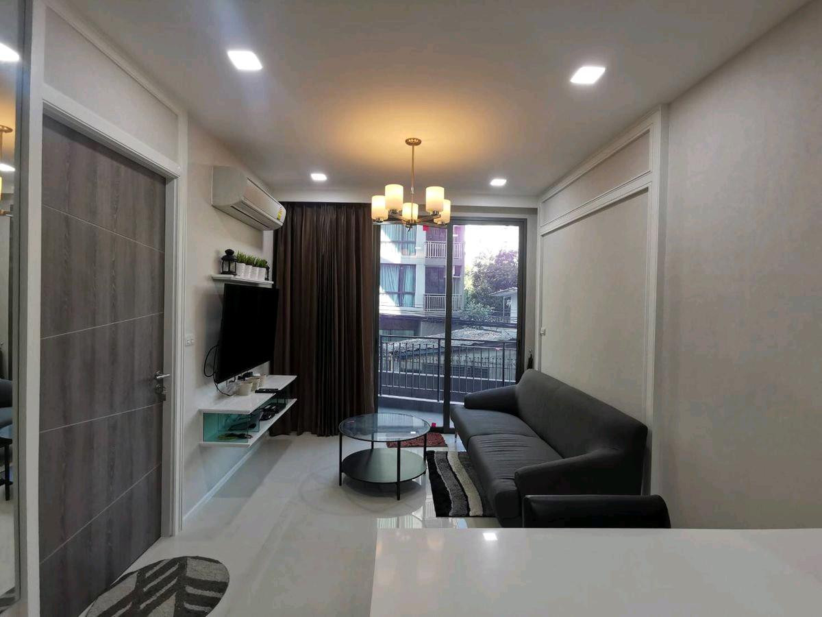 Trapezo Sukhumvit 16