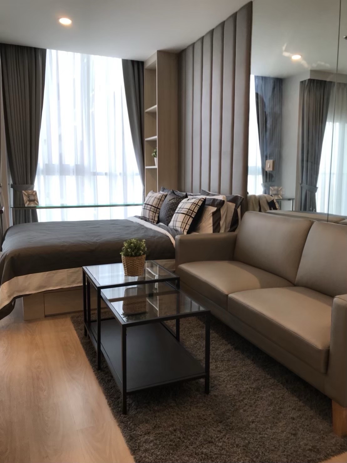 Noble Revolve Ratchada 1