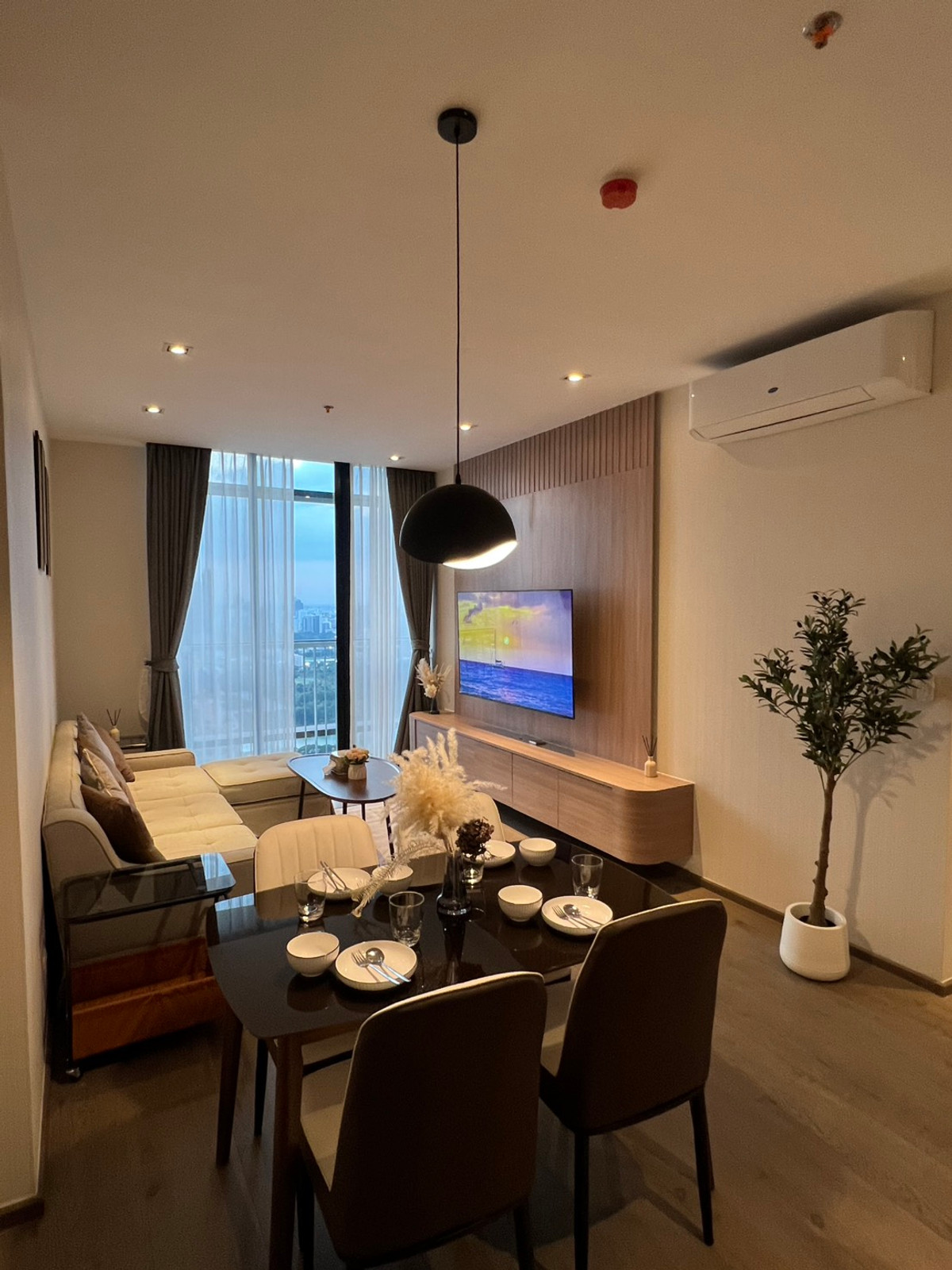 Park Origin Phrom Phong