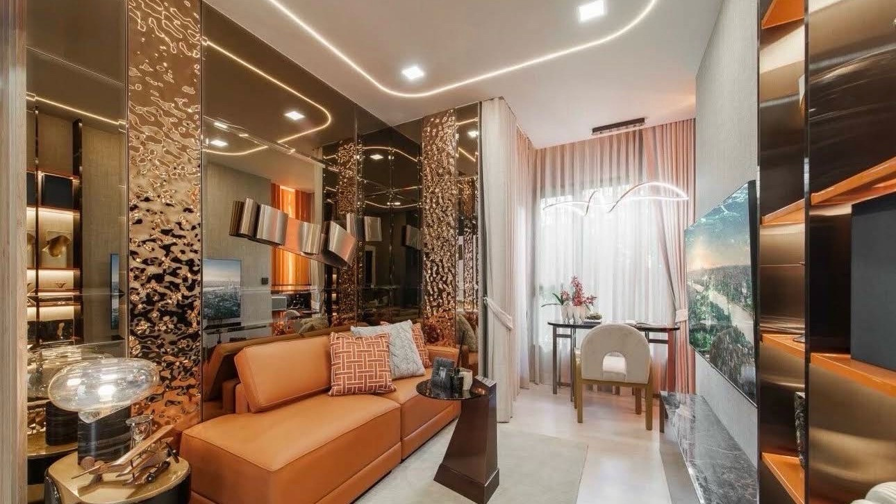 LIFE Charoennakhon - Sathorn
