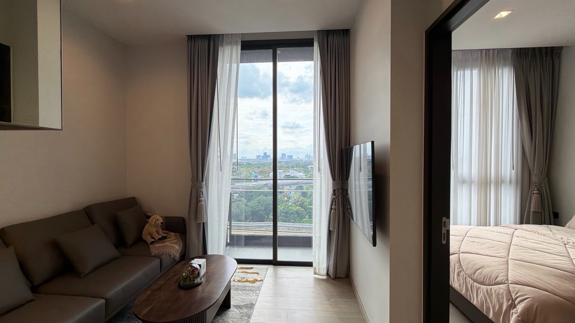 The Crest Park Residences