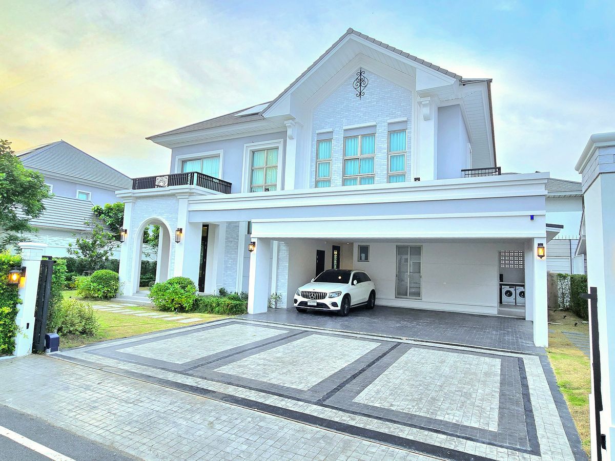 Perfect Masterpiece Sukhumvit 77