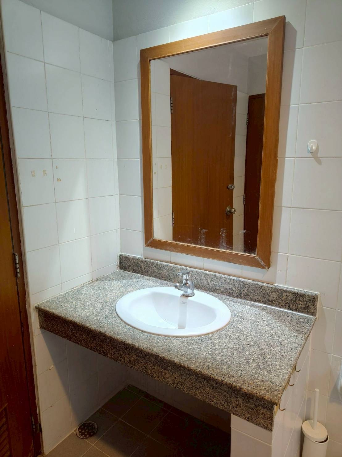 The Roof Garden On Nut