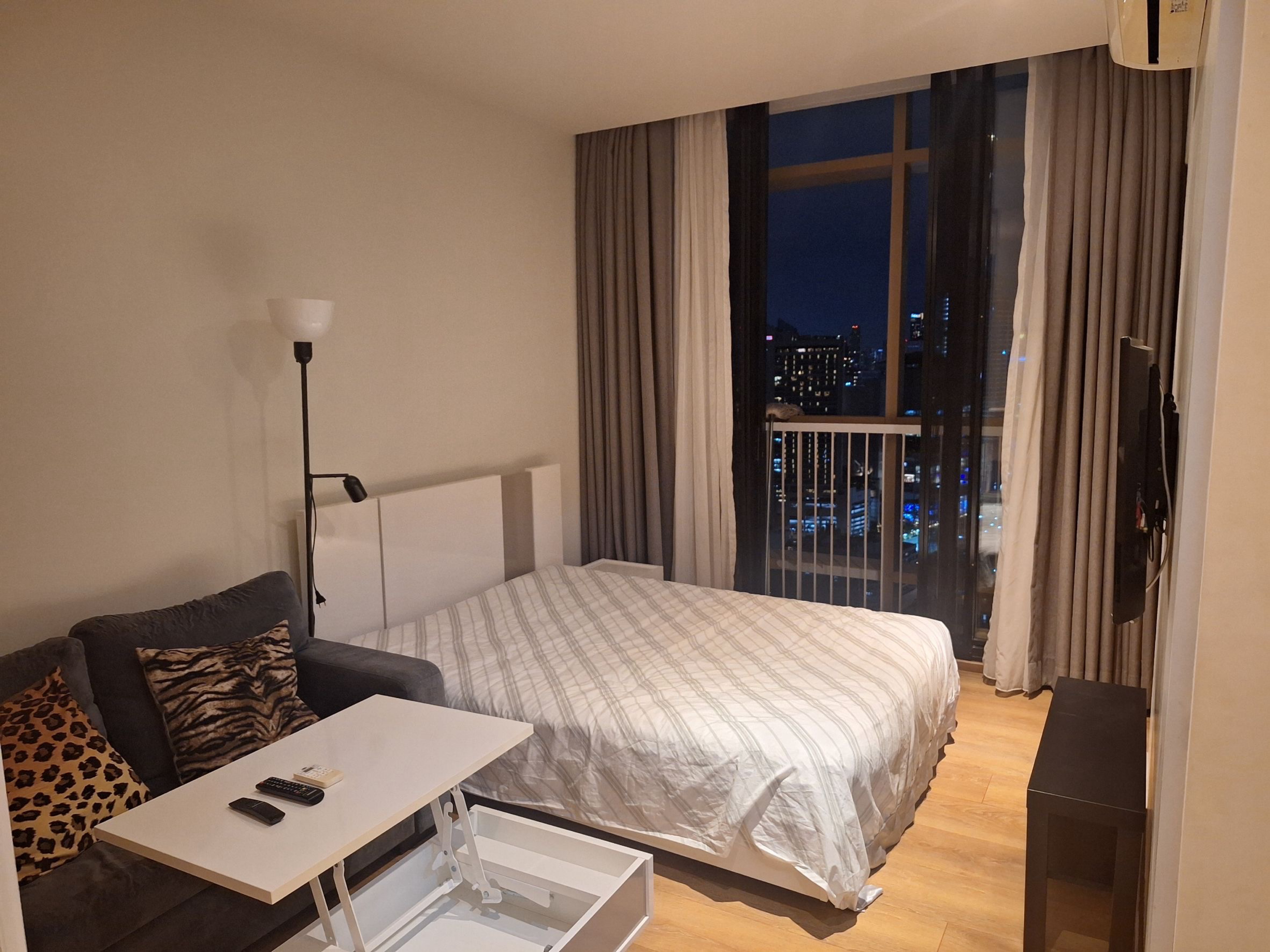 Park Origin Phrom Phong