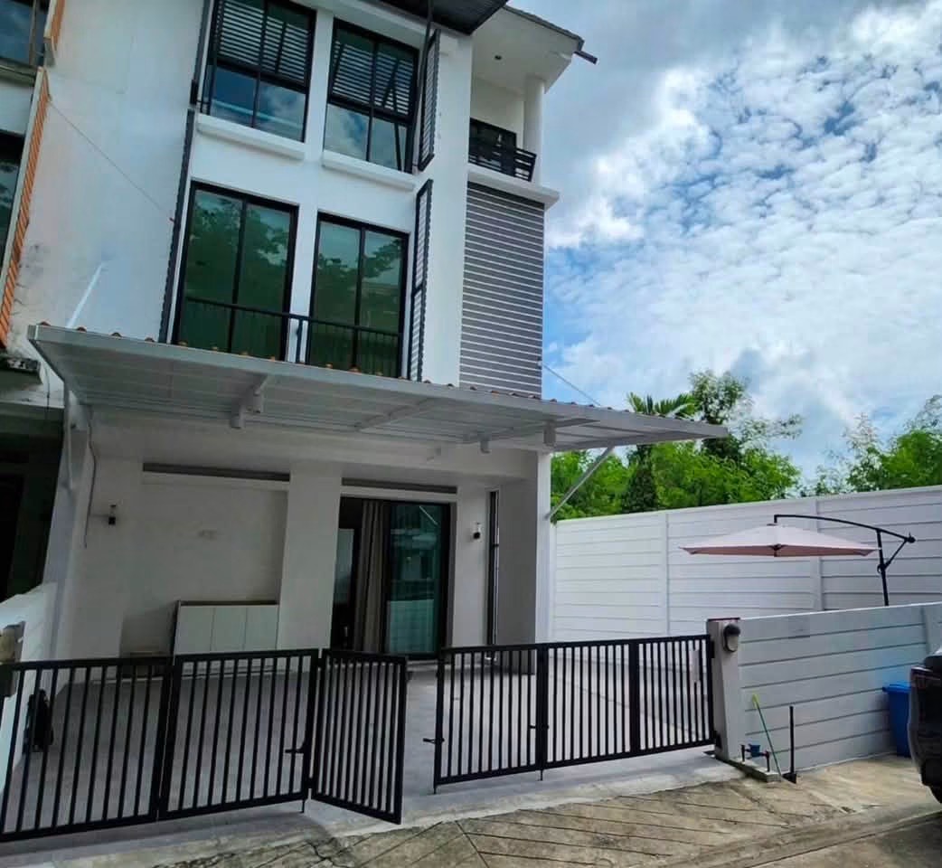 Areeya Mandarina Sukhumvit 77