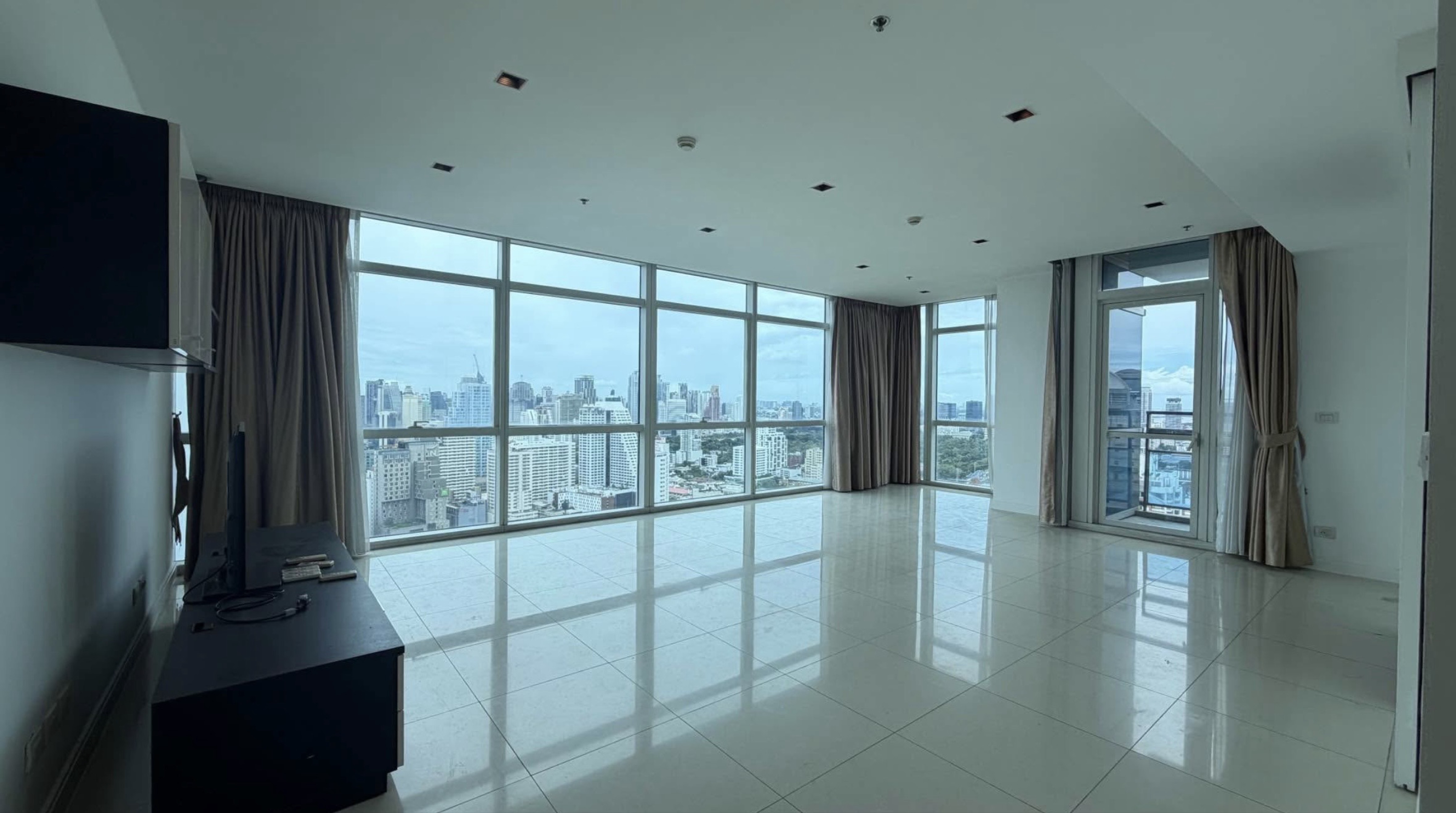 Athenee Residence