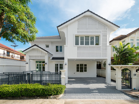 Ratchaphruek Exclusive Sukhumvit 103