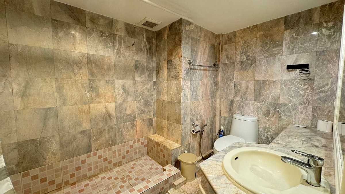 1-Bed Condo for Rent at Saranjai Mansion – photo 8