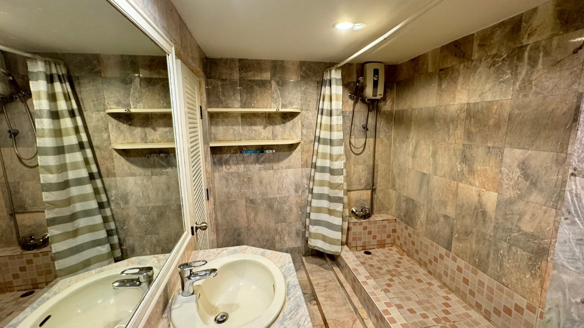 1-Bed Condo for Rent at Saranjai Mansion – photo 9