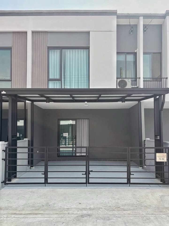 Pleno Sukhumvit Bangna 3