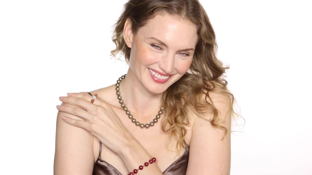 10.2–12.2mm Tahitian Pearl Necklace film