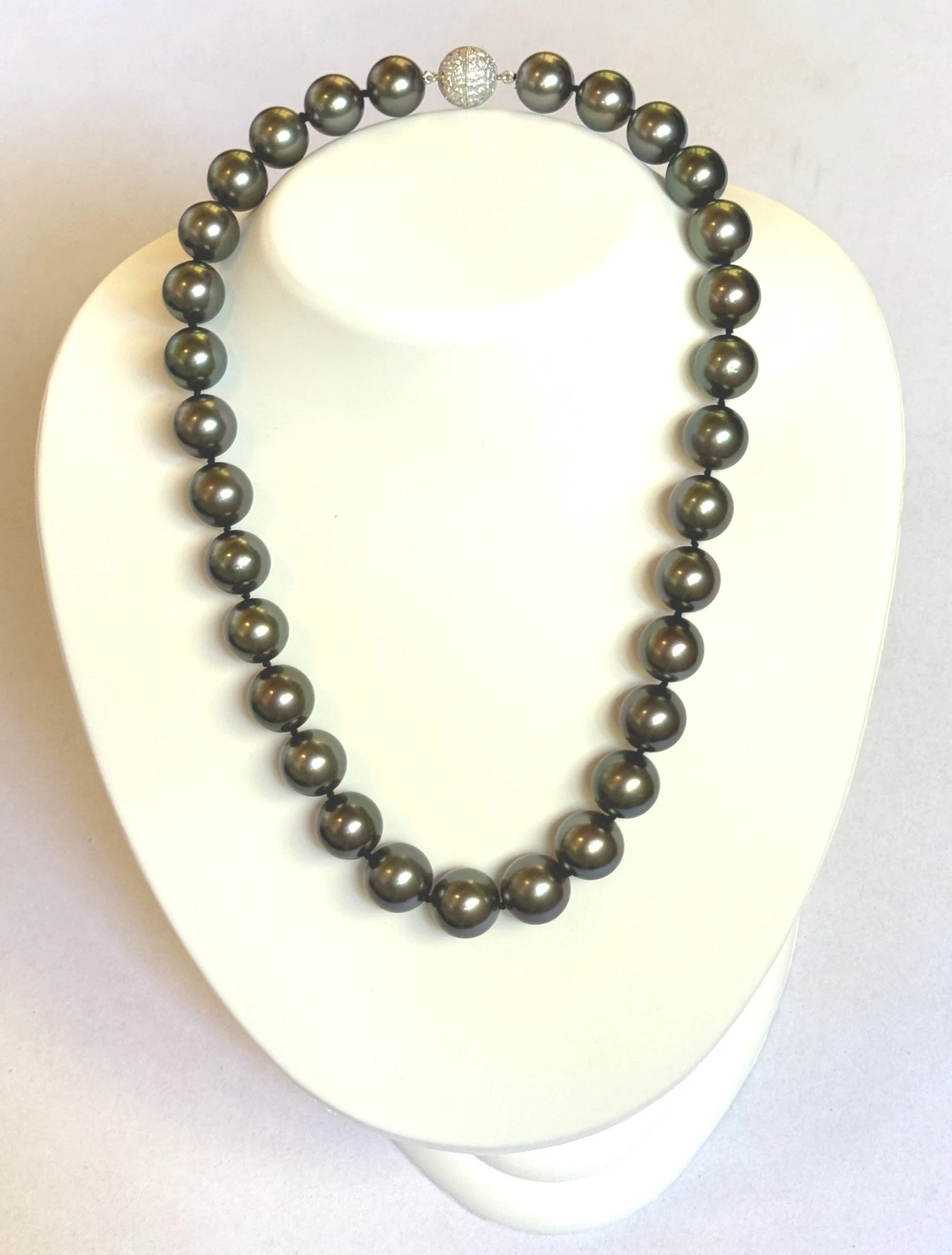 12–14mm Tahitian Pearl Necklace on a display bust