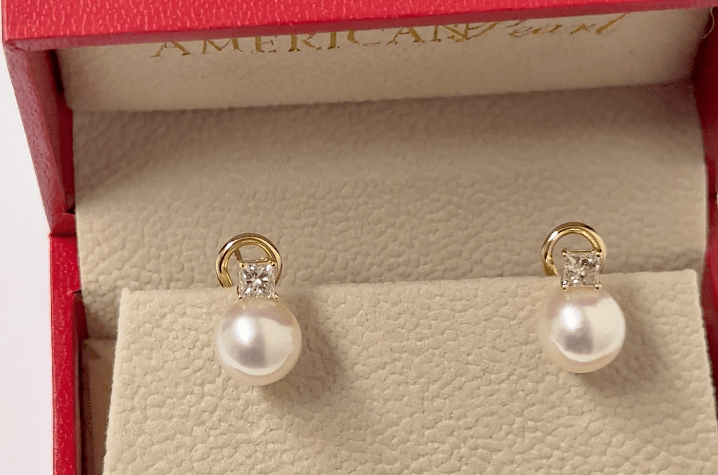 Refined Elegance - Diamond Clip Back Earring