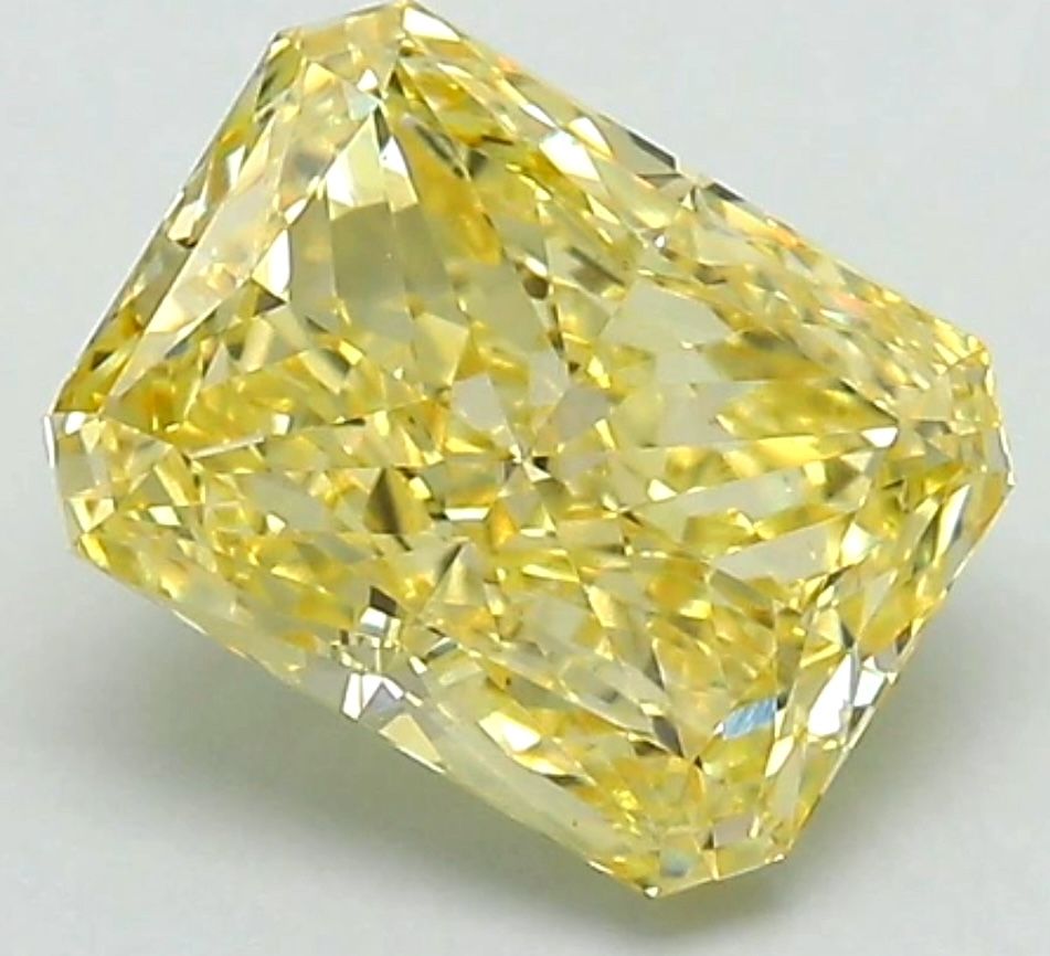 Stunning laboratory-grown diamonds make it possible to acquire large, fancy diamonds at a significantly reduced cost.