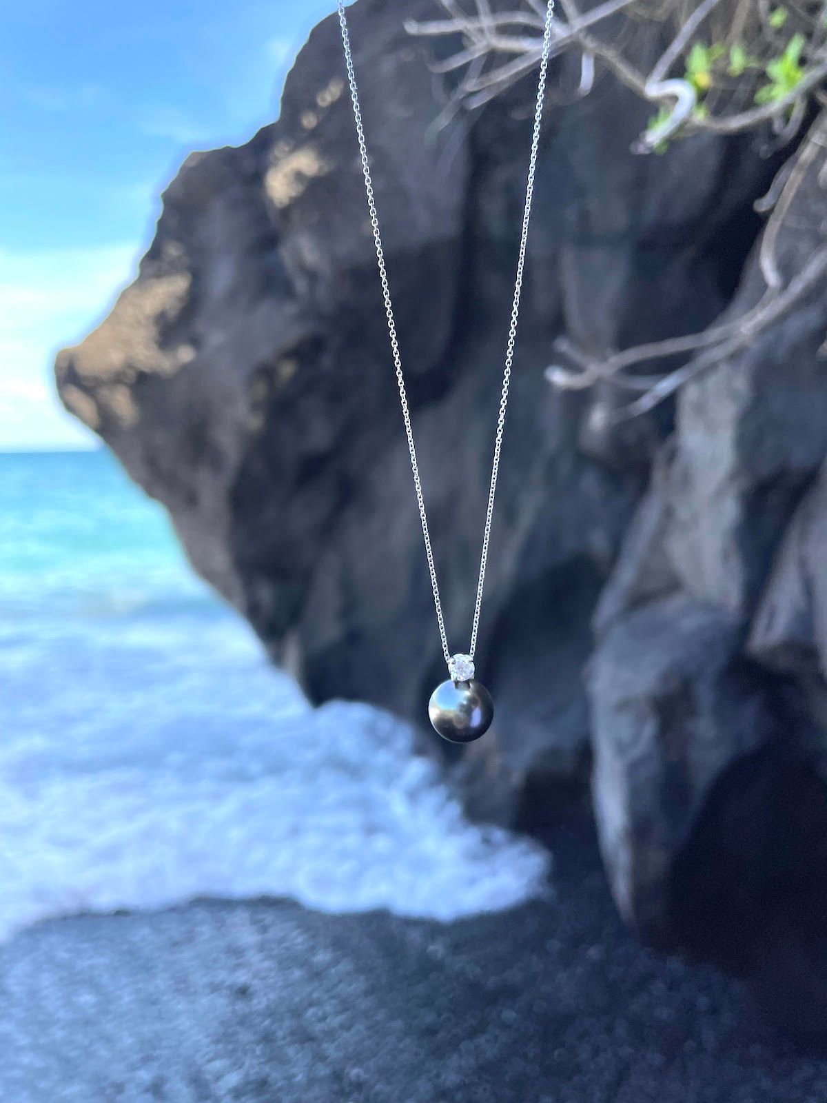 Tahitian Pearl Timeless Pendant Necklace