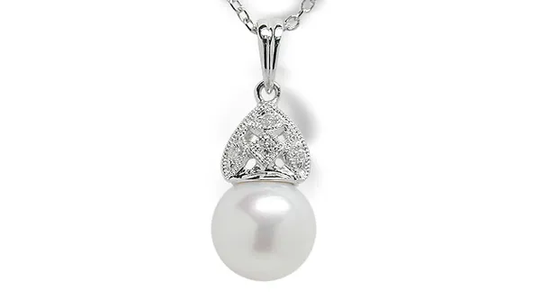 Tia a Japanese Akoya Cultured Pearl Pendant