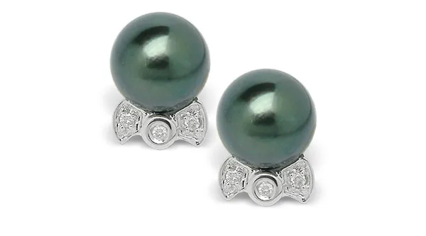 Black Pearl Earring Akoya Cultured Lucy